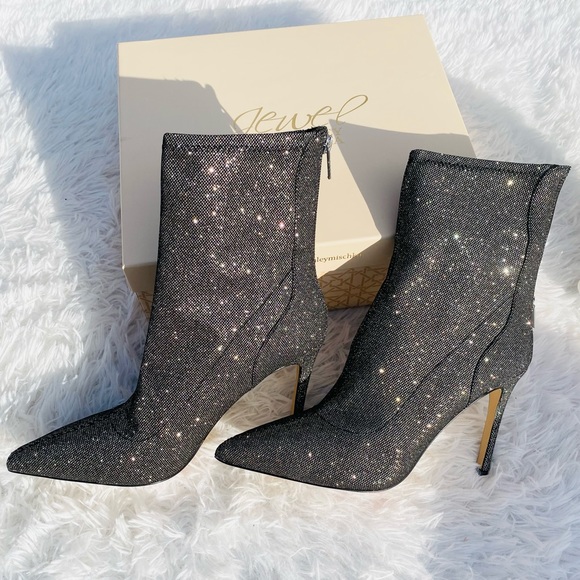 Badgley Mischka Shoes - Jewel Badgley Mischka Heeled Booties